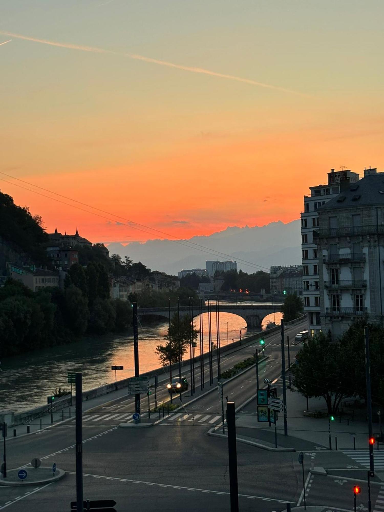 Le Telepherique, Vue Bastille, 6 Pers, 300 M Gare Grenoble Exteriör bild